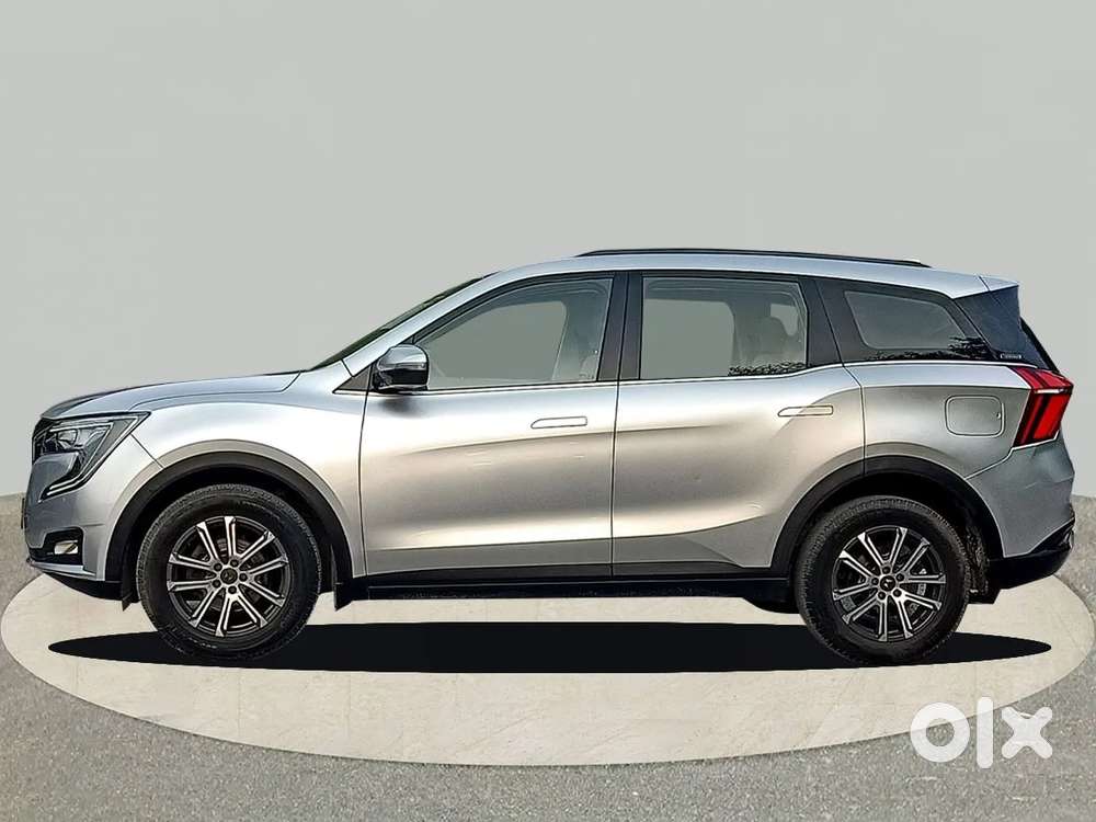Mahindra Xuv700 2.0 Ax 7 Petrol At Str, 2022, Petrol