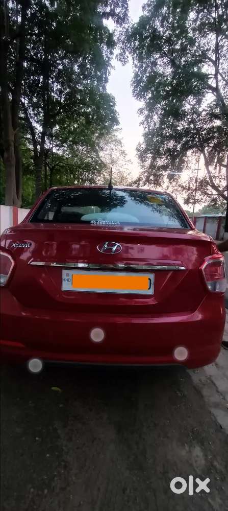 Hyundai Xcent Petrol 2015