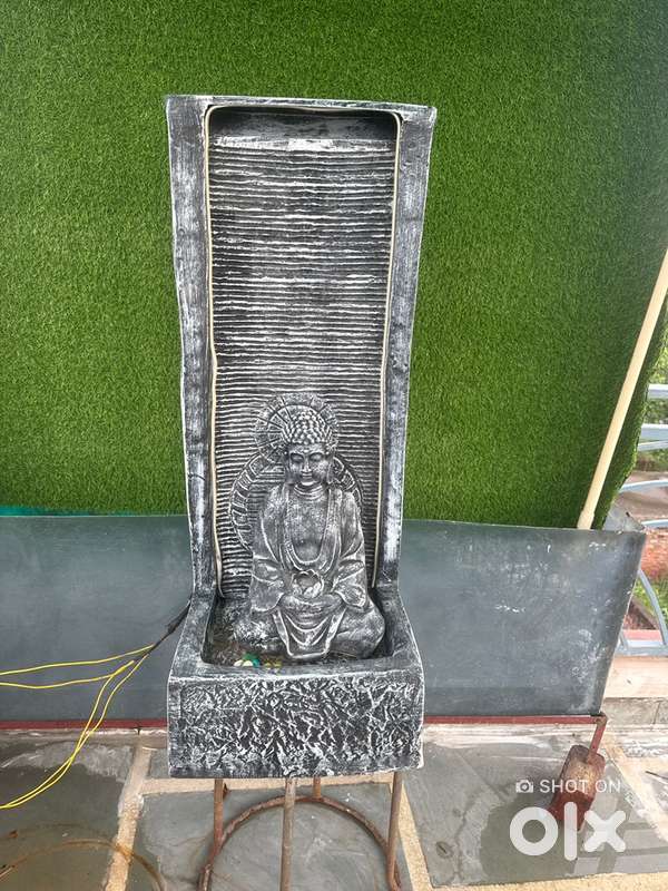 Buddha statue