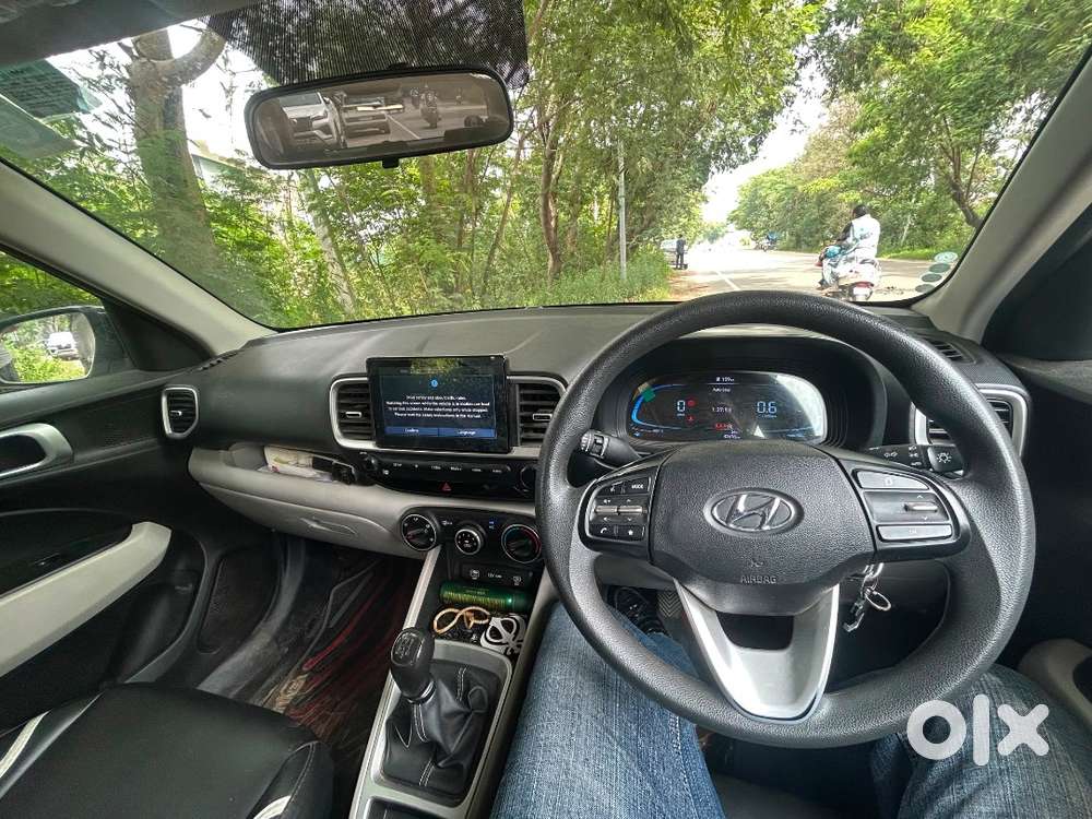 Hyundai Venue 2023 Petrol