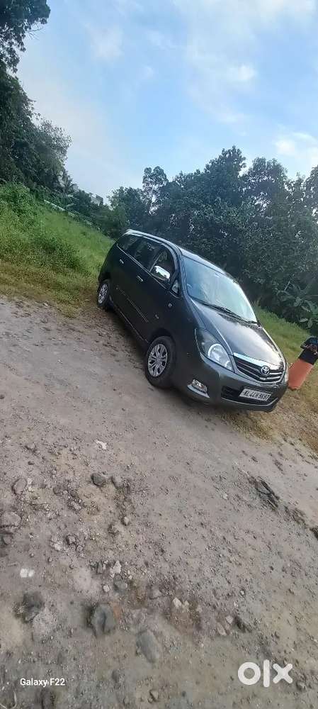 Toyota Innova Gx 2011 Diesel 4th Owner
