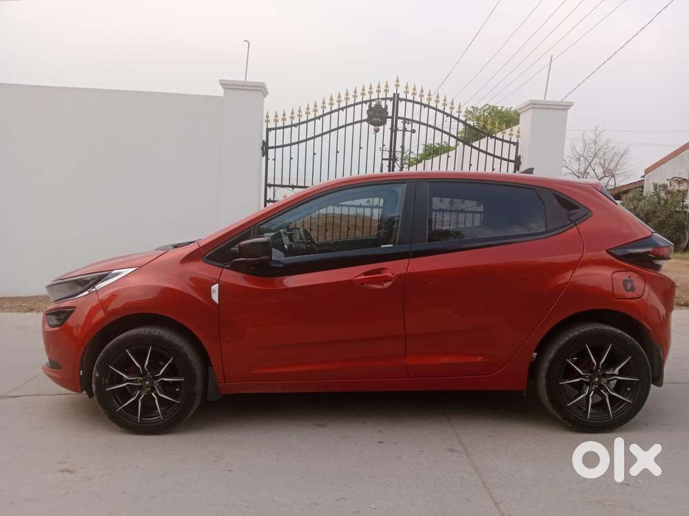 Tata Altroz 1.2 Xe, 2021, Petrol