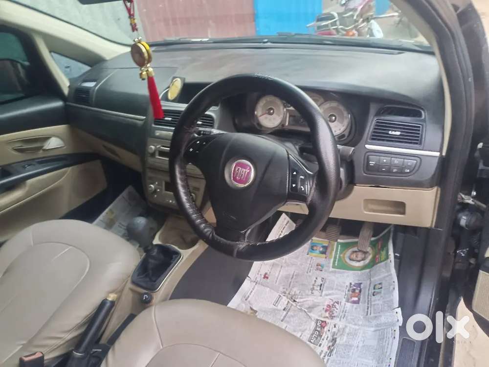 Fiat Linea Emotion 2009 Petrol Car