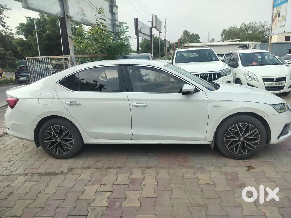 Skoda Octavia 2.0 L K Tsi At, 2022, Petrol