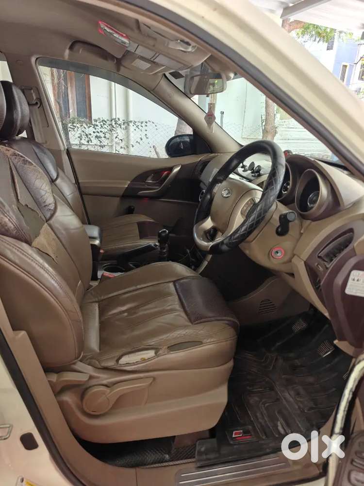 Mahindra Xuv500 2.2 W8 2015