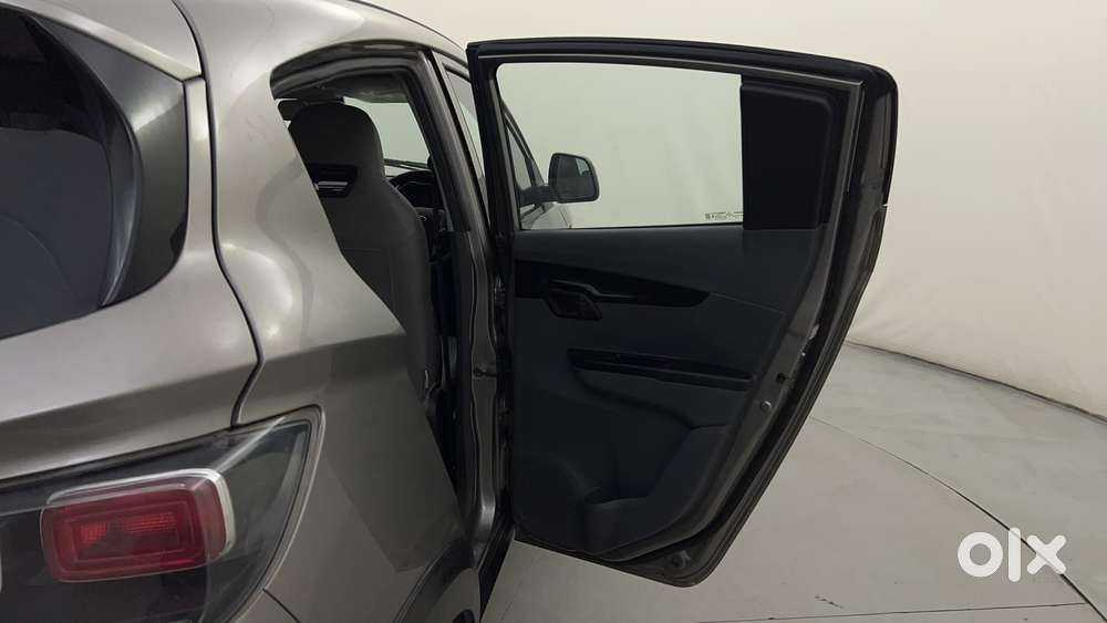 Mahindra Kuv100 Nxt 1.2 K4 Plus Petrol 6 Str, 2018, Petrol