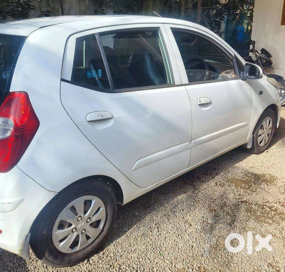 Hyundai I10 Sportz, 2013, Petrol