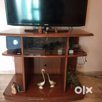 Led tv table deals olx