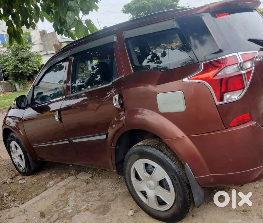 Mahindra Xuv500 2018 Diesel 100000 Km Driven