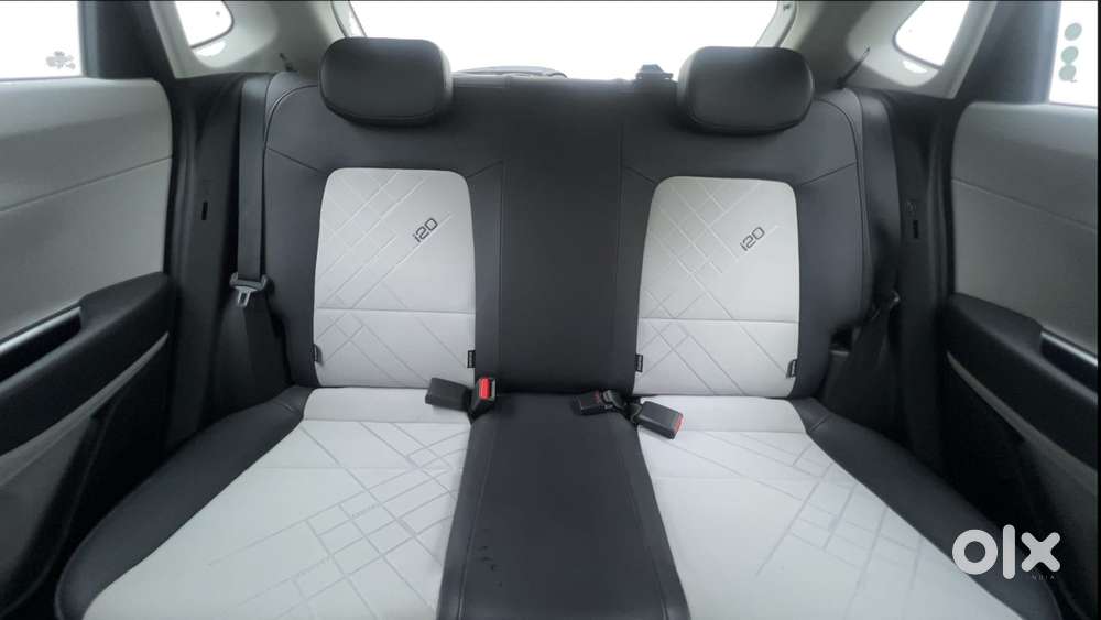 Hyundai New I20 1.2 Asta (o) Ivt, 2024, Petrol