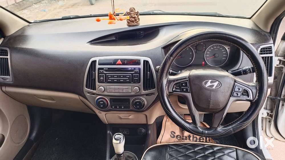 Hyundai I20 Sportz 1.4 Crdi 6 Speed Bs-iv, 2013, Diesel