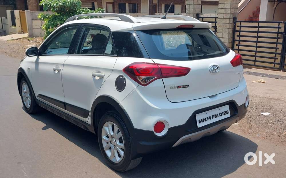 Hyundai I20 Active Sx Petrol, 2016, Cng & Hybrids