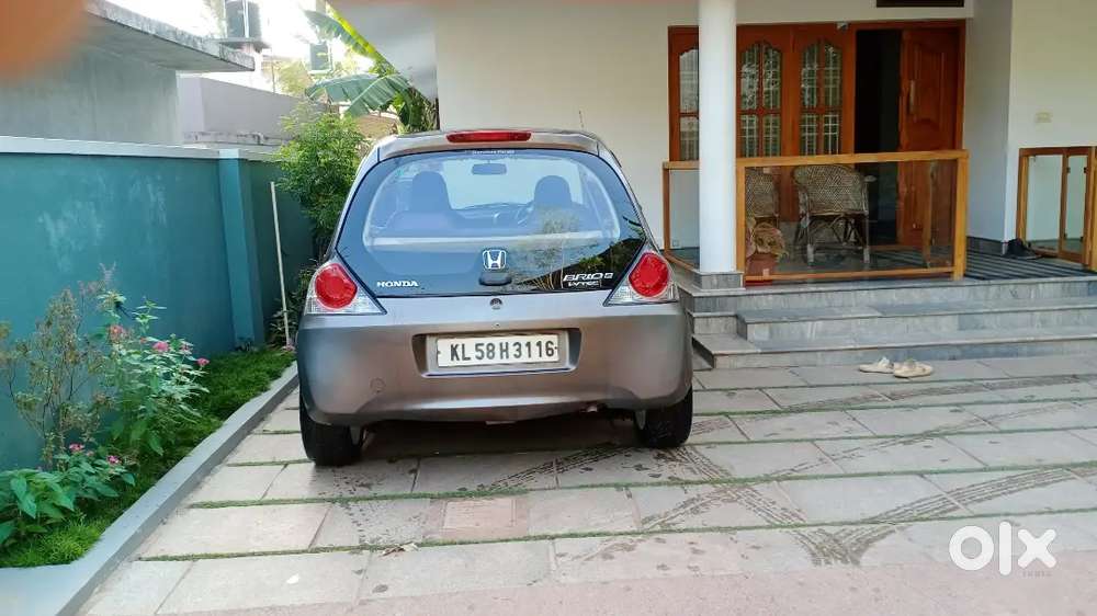 Honda Brio Mt 2012