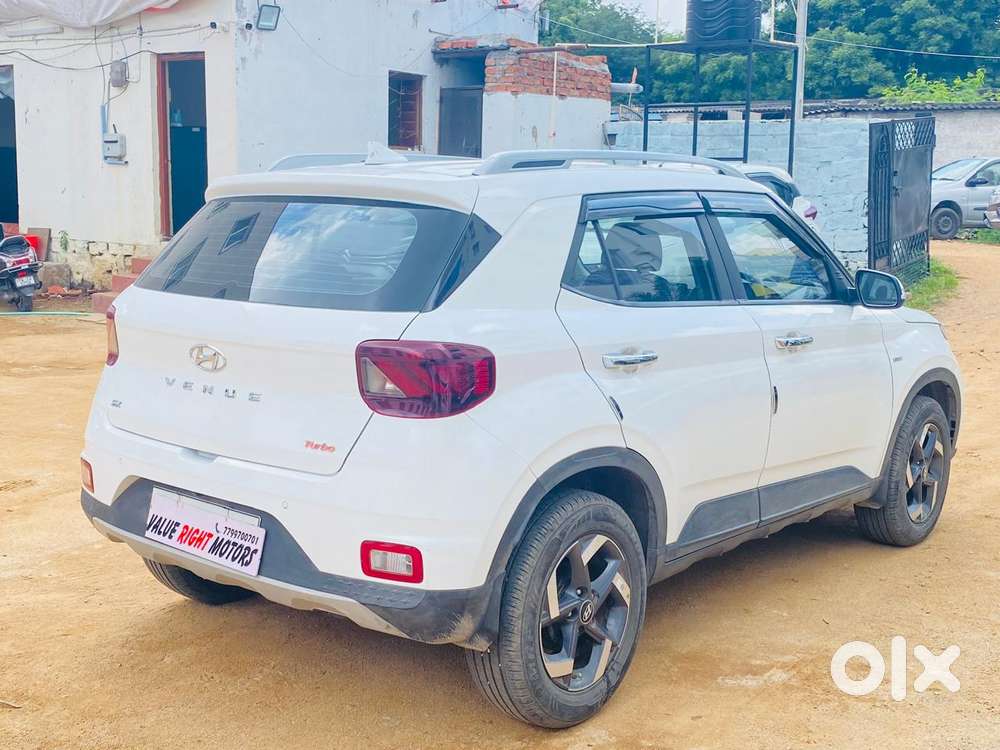 Hyundai Venue Sx Plus Turbo Dct, 2021, Petrol
