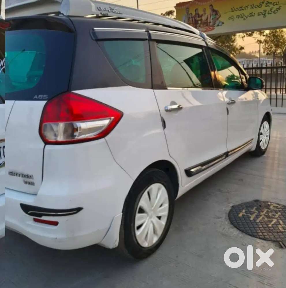 Maruti Suzuki Ertiga 2012