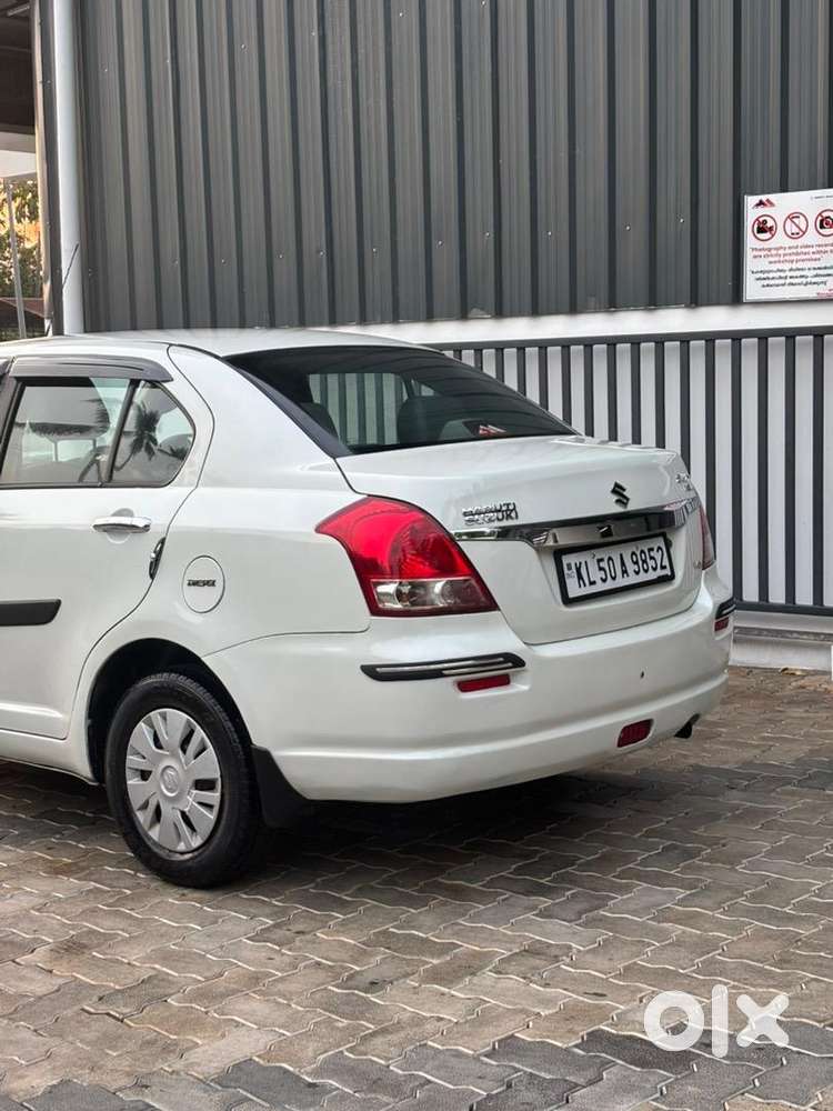 Maruti Suzuki Swift Dzire 2011