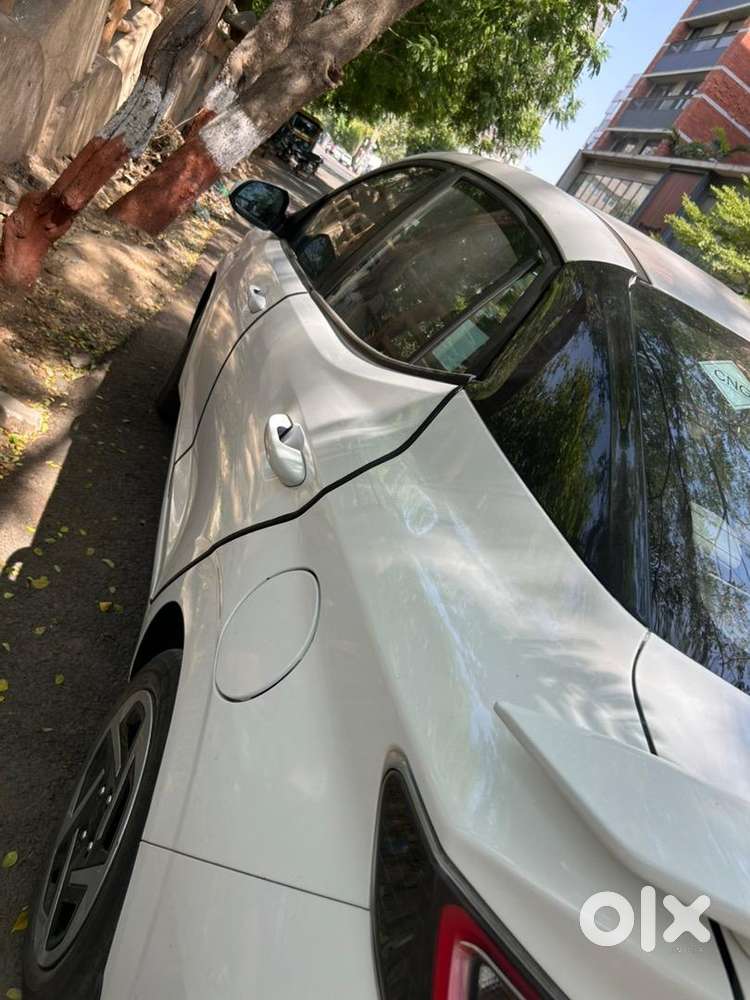 Texi Parcing Car  Aura 2025 Model