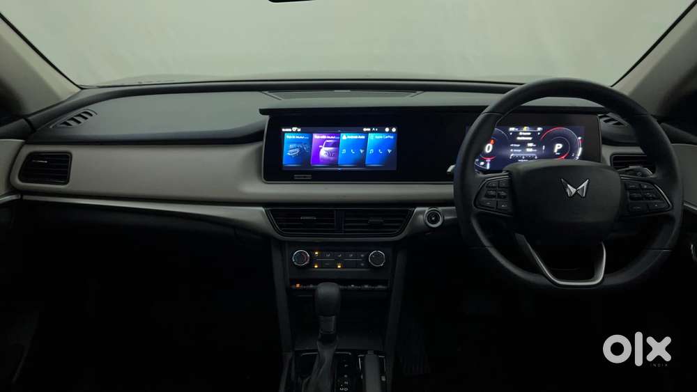 Mahindra Xuv700 2.2 Ax 5 Diesel At Str, 2024, Diesel