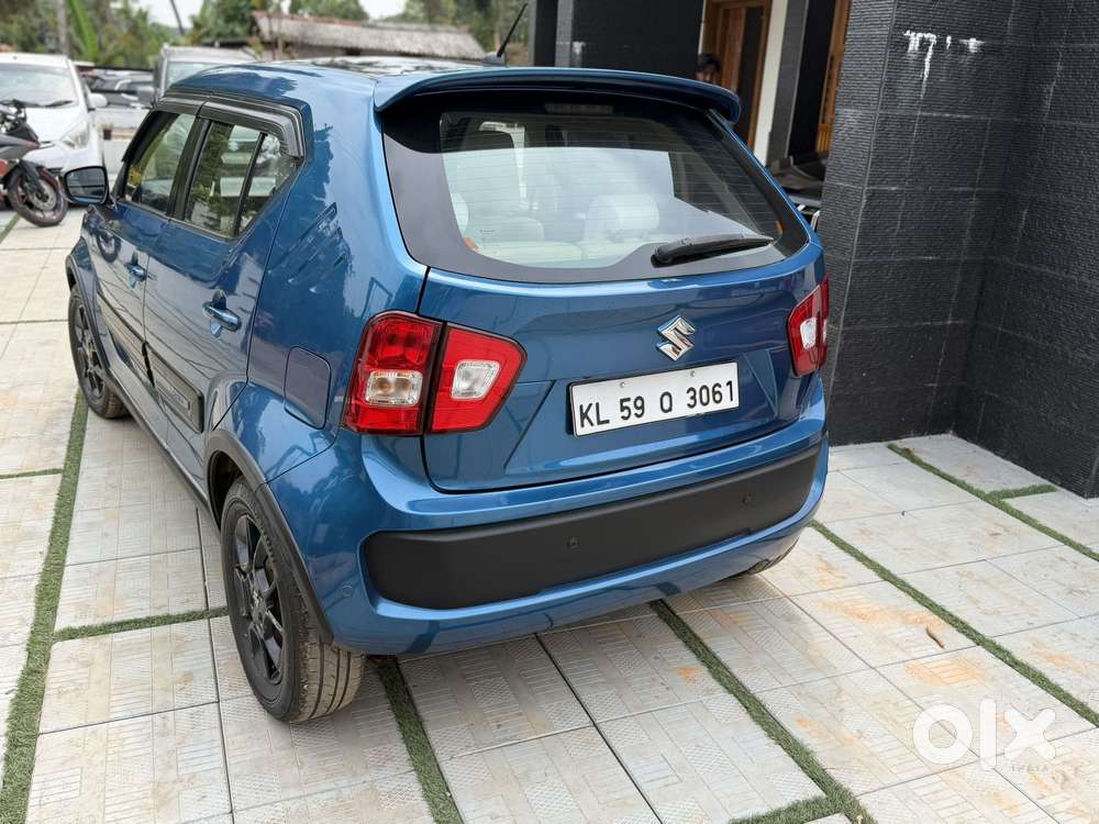 Maruti Suzuki Ignis 1.2 Alpha Mt Dual Tone, 2017, Petrol