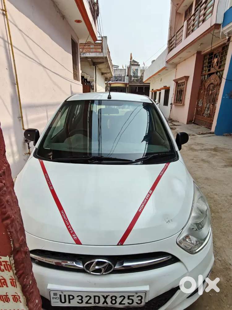 Hyundai I10 -2011 Model , 60k Km Driven .