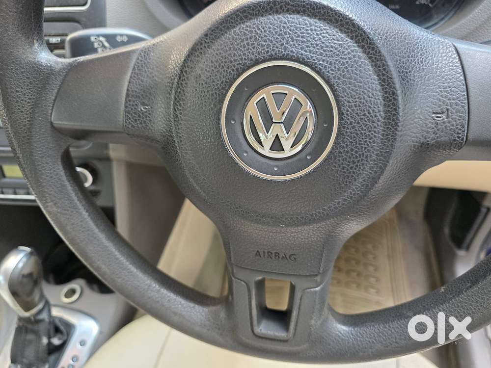 Volkswagen Vento 1.2 Highline Plus At 16 Alloy, 2011, Petrol