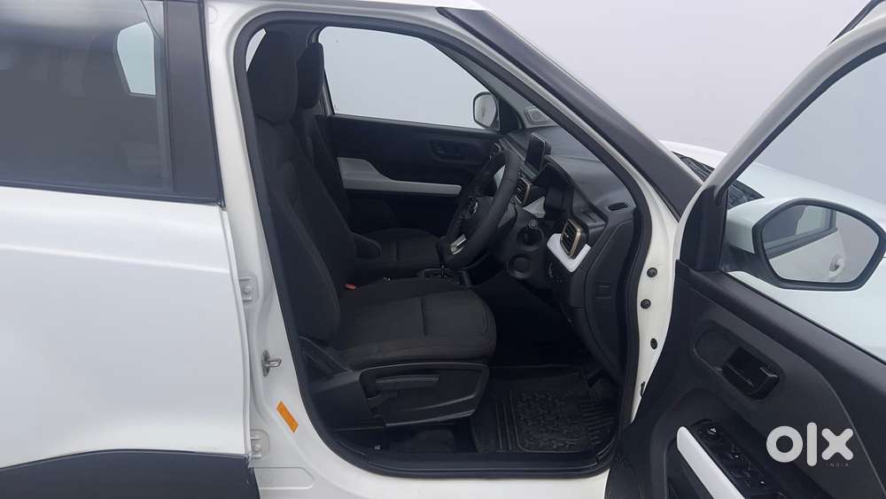 Tata Punch Accomplished Amt Sunroof, 2024, Petrol