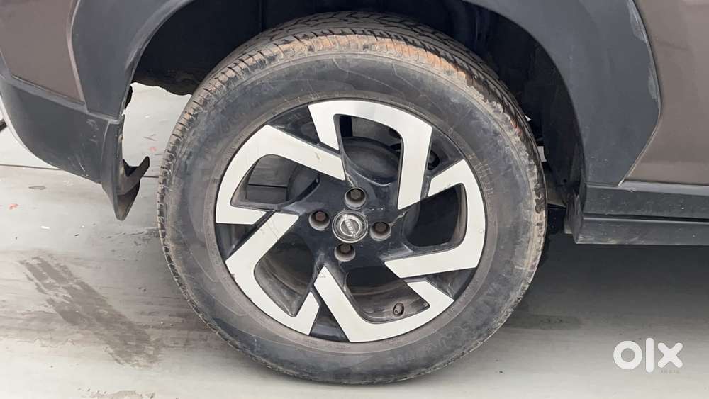 Nissan Magnite 1.0 Xv, 2021, Petrol