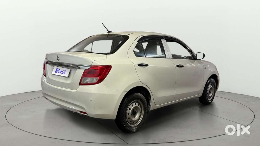 Maruti Suzuki Dzire 1.2 Lxi, 2022, Petrol