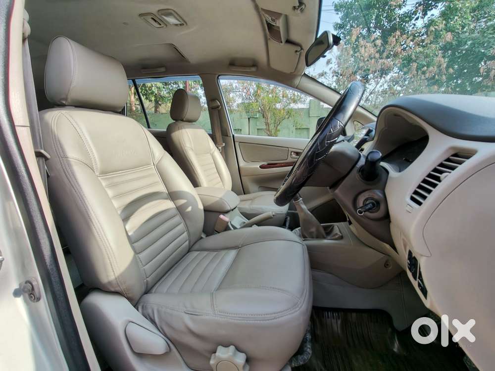 Toyota Innova 2.5 Gx 7 Str Bs-iii, 2011, Diesel