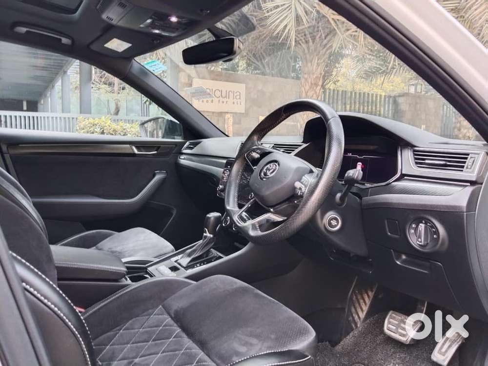 Skoda Superb [2020-ongoing] 1.8 Sportline, 2021, Petrol