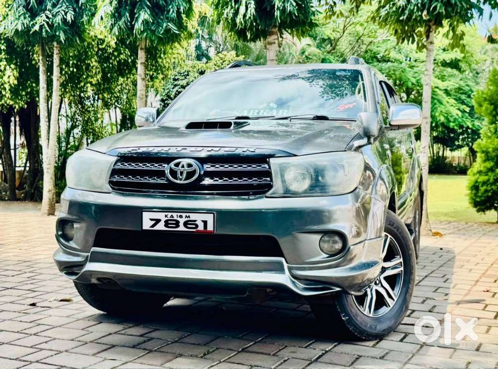 Toyota Fortuner, 2010, Diesel