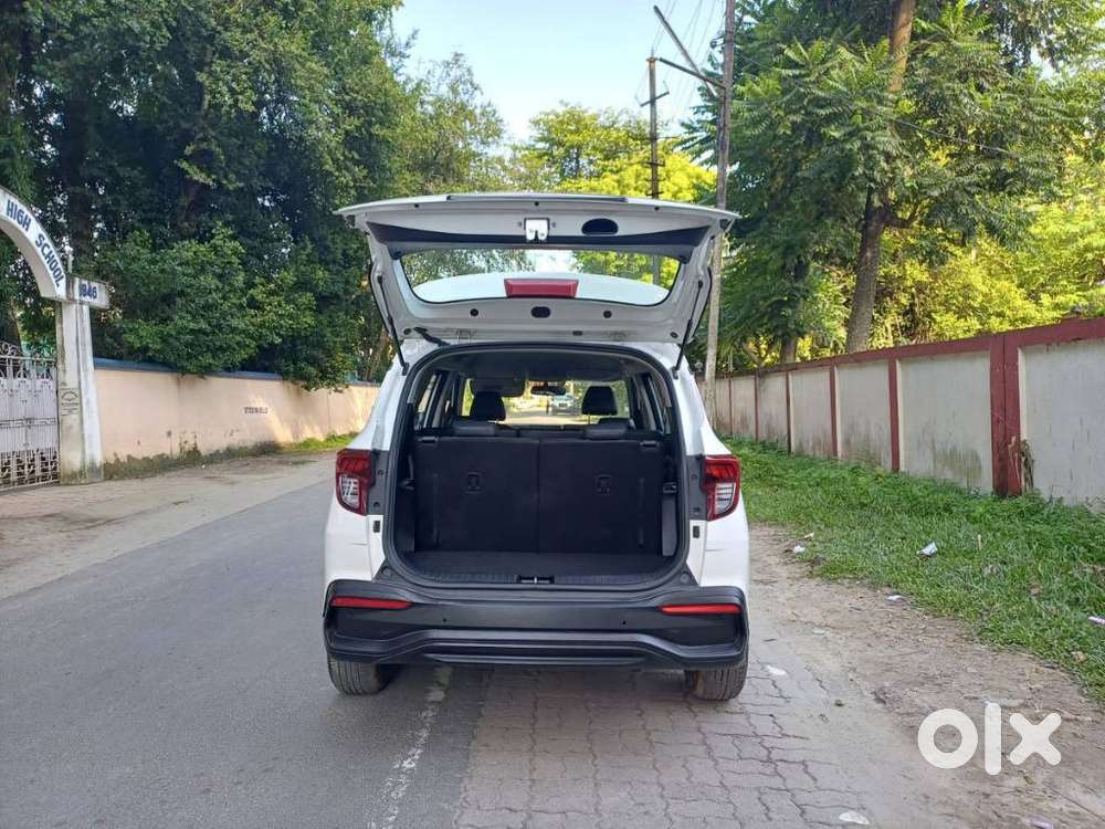 Kia Carens 1.5 Premium 7 Str, 2023, Petrol