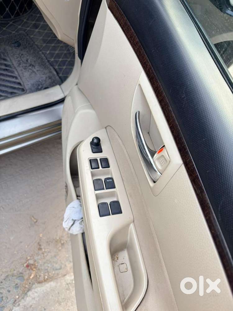 Maruti Suzuki Dzire 2016 Petrol Well Maintained