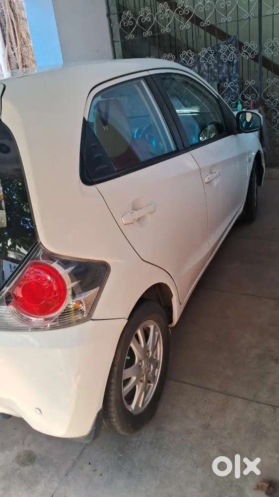 2013 Honda Brio V-ivtec, Petrol White, 103000km, Excellent Condition