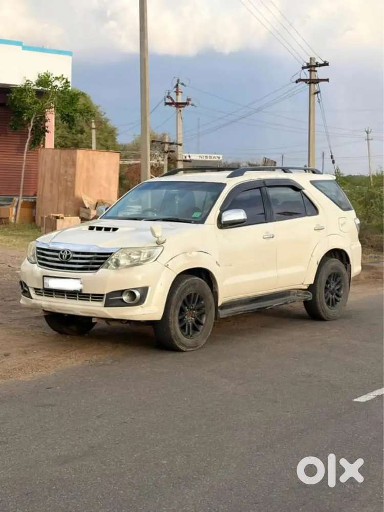 Toyota Fortuner Diesel Mt 2014