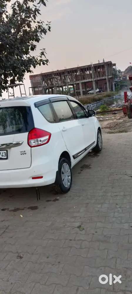 Maruti Suzuki Ertiga 2018 Cng & Hybrids 145000 Km Driven