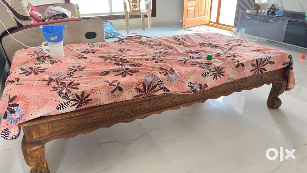 Wooden diwan cot