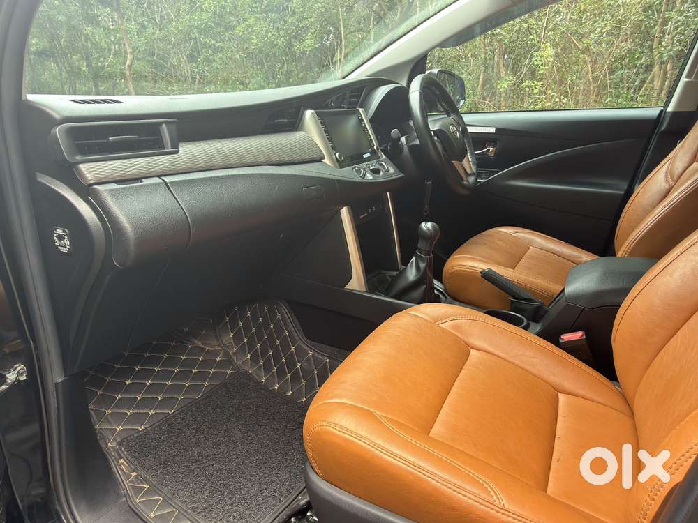 Toyota Innova Crysta 2.4 Gx Limited Edition 7 Str, 2023, Diesel