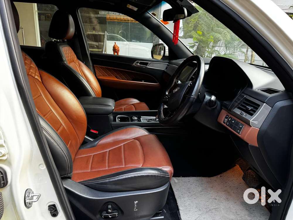 Mahindra Alturas G4 4wd At, 2019, Diesel