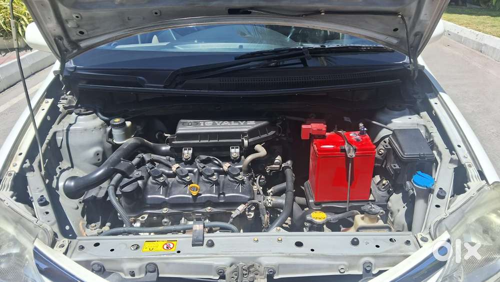 Toyota Etios Liva 2011-2012 G, 2011, Petrol