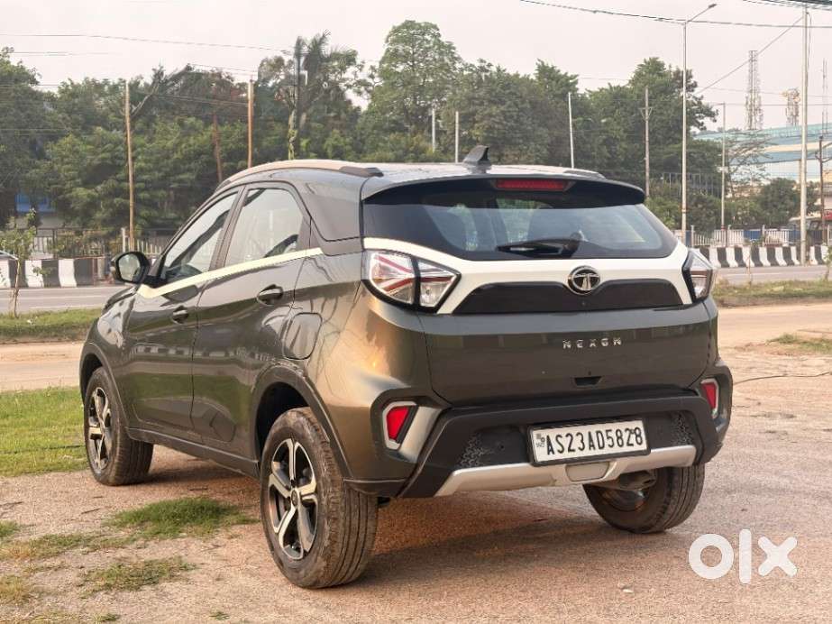 Tata Nexon 1.2 Revotron Xza Plus, 2022, Petrol