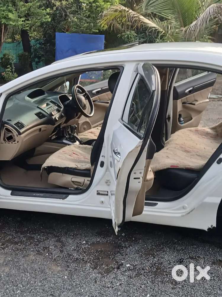 Honda Civic 2011 Petrol Good Condition ( Petrol - Cng ) With Sunroof