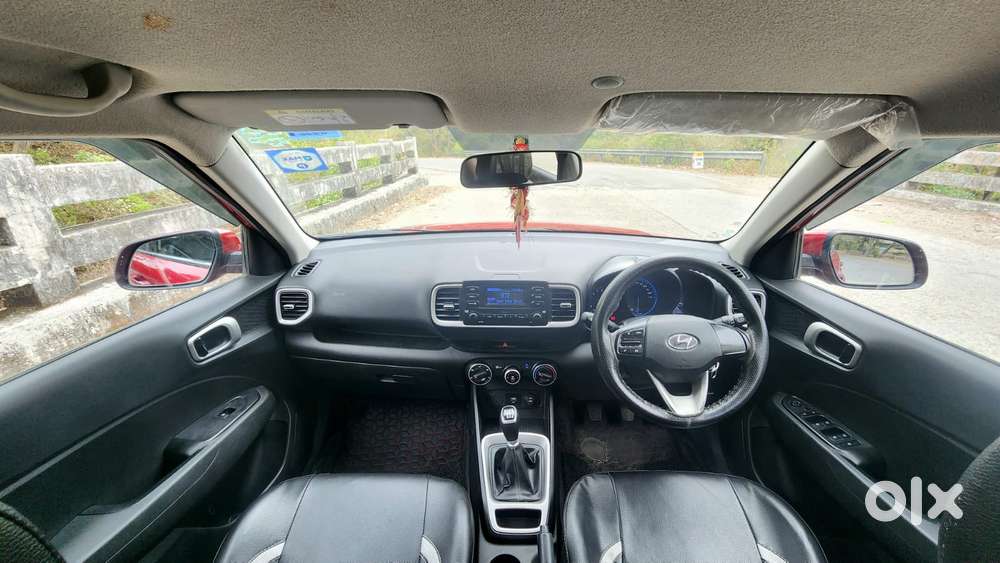 Hyundai Venue 1.2 S Plus, 2020, Petrol