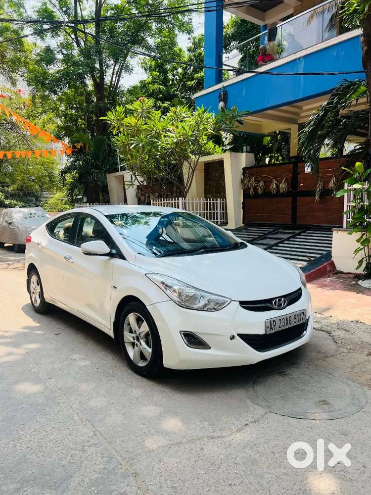 Hyundai Elantra 2013