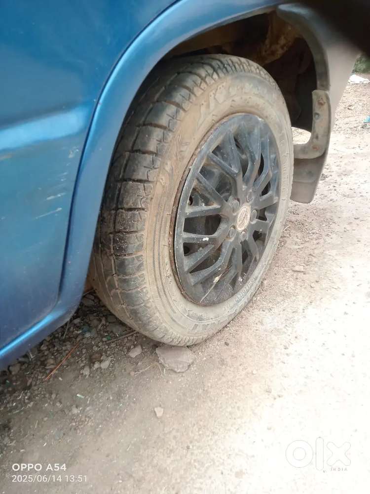 Maruti Suzuki 800 2000 Year