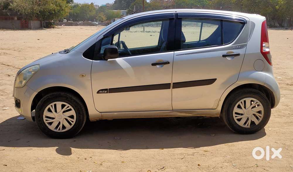 Maruti Suzuki Ritz Vxi, 2012, Petrol