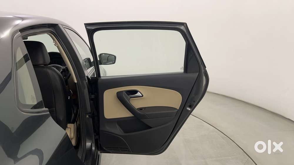 Volkswagen Polo 2009-2013 Petrol Highline 1.2l, 2015, Petrol