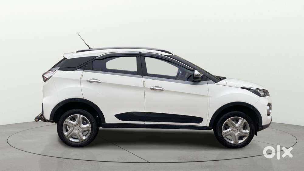 Tata Nexon 1.2 Revotron Xm (s), 2022, Petrol