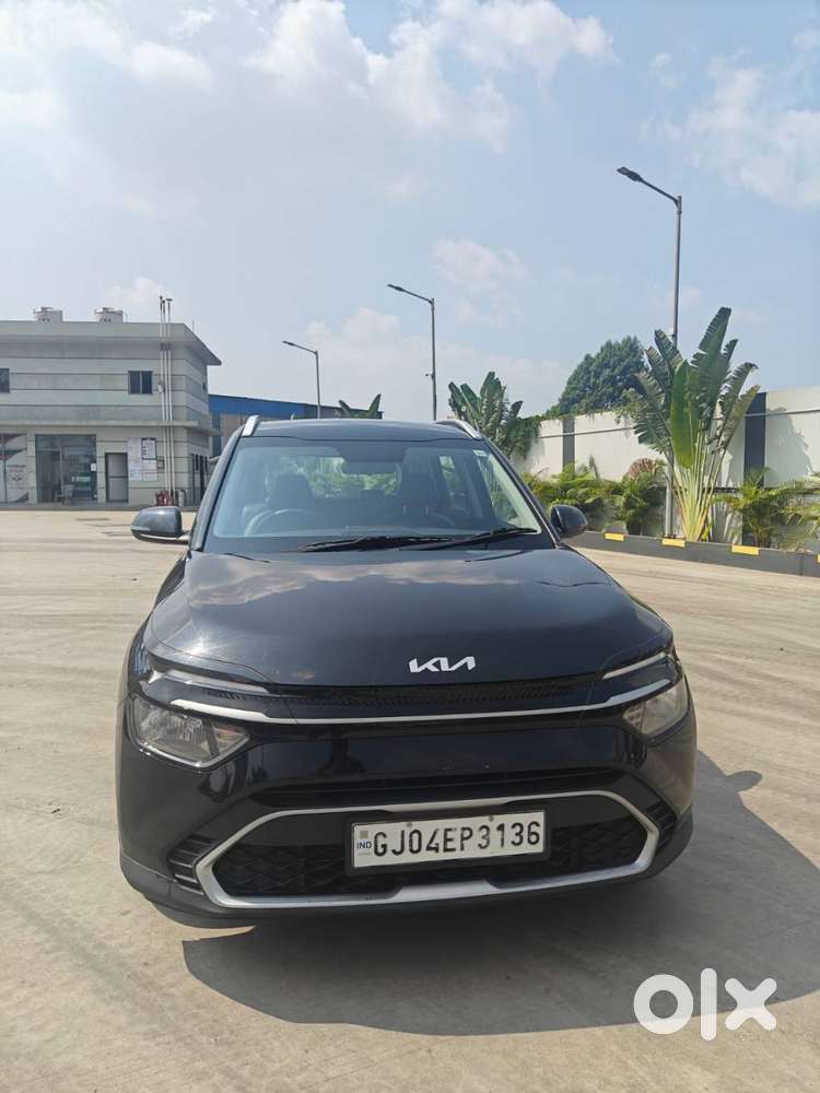 Kia Carens 2025 Petrol