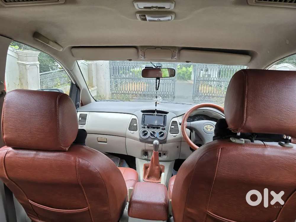 Toyota Innova 2011 Diesel Car